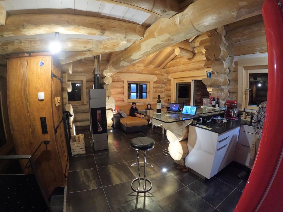 Chalet Anzac Chalet 5 Etoiles En Rondins Tout Neuf Unique Dans Les Aravis Les Villards-sur-Thônes Eksteriør billede