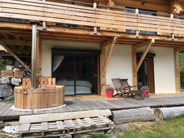 Chalet Anzac Chalet 5 Etoiles En Rondins Tout Neuf Unique Dans Les Aravis Les Villards-sur-Thônes Eksteriør billede