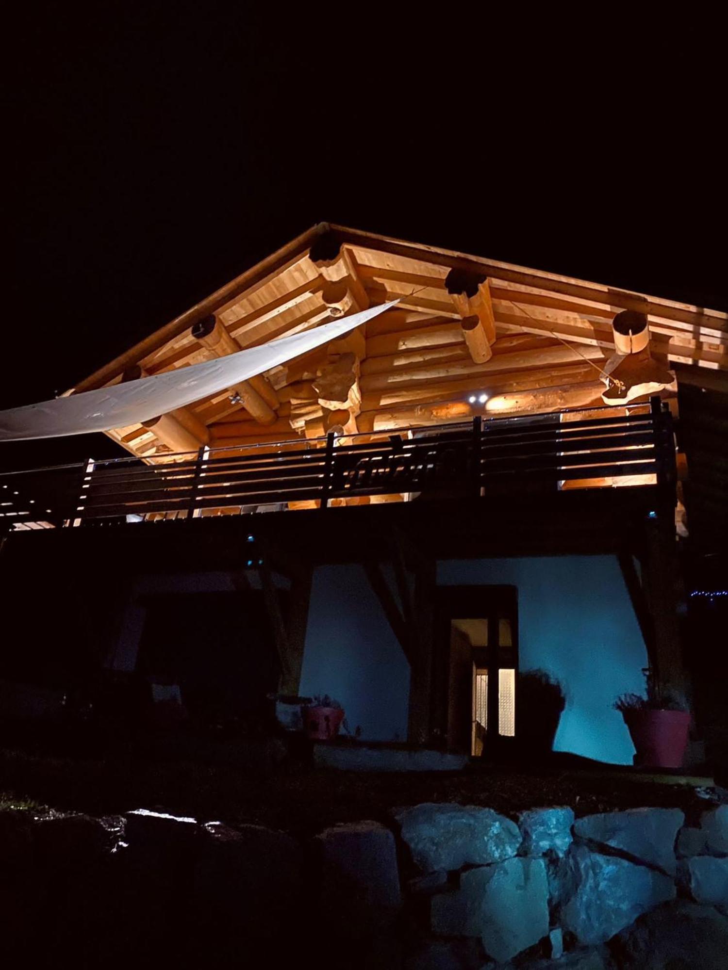 Chalet Anzac Chalet 5 Etoiles En Rondins Tout Neuf Unique Dans Les Aravis Les Villards-sur-Thônes Eksteriør billede